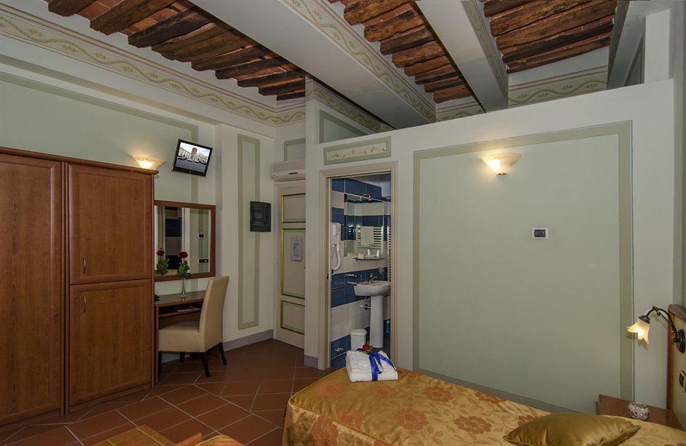 Dimora Dei Guelfi Luxury Rooms Lucca Exterior foto